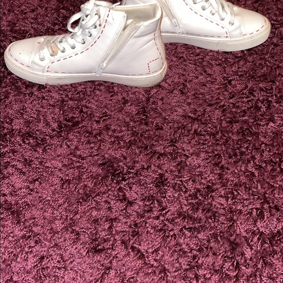 Shoes - Picture 2 of 3